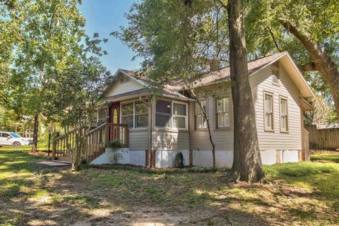 Tiny photo for 837 E PARK Avenue, Tallahassee, FL 32301 (MLS # 395761)
