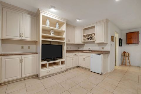 Tiny photo for 2007 Middlewood Drive, Tallahassee, FL 32312 (MLS # 400876)