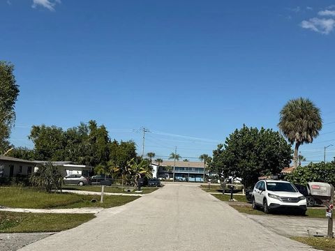 Tiny photo for 1215 Biscayne Drive, Other Florida, FL 33909 (MLS # 400436)