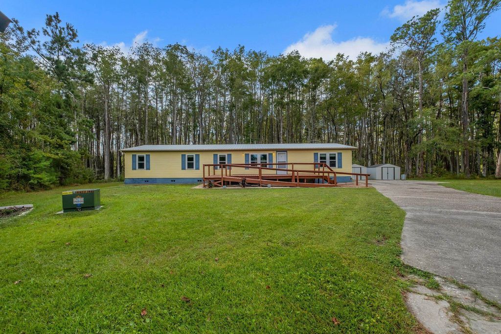 Photo of 1107 Fernwood Road, Tallahassee, FL 32304 (MLS # 396122)