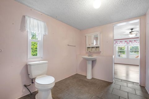 Tiny photo for 1107 Fernwood Road, Tallahassee, FL 32304 (MLS # 396122)