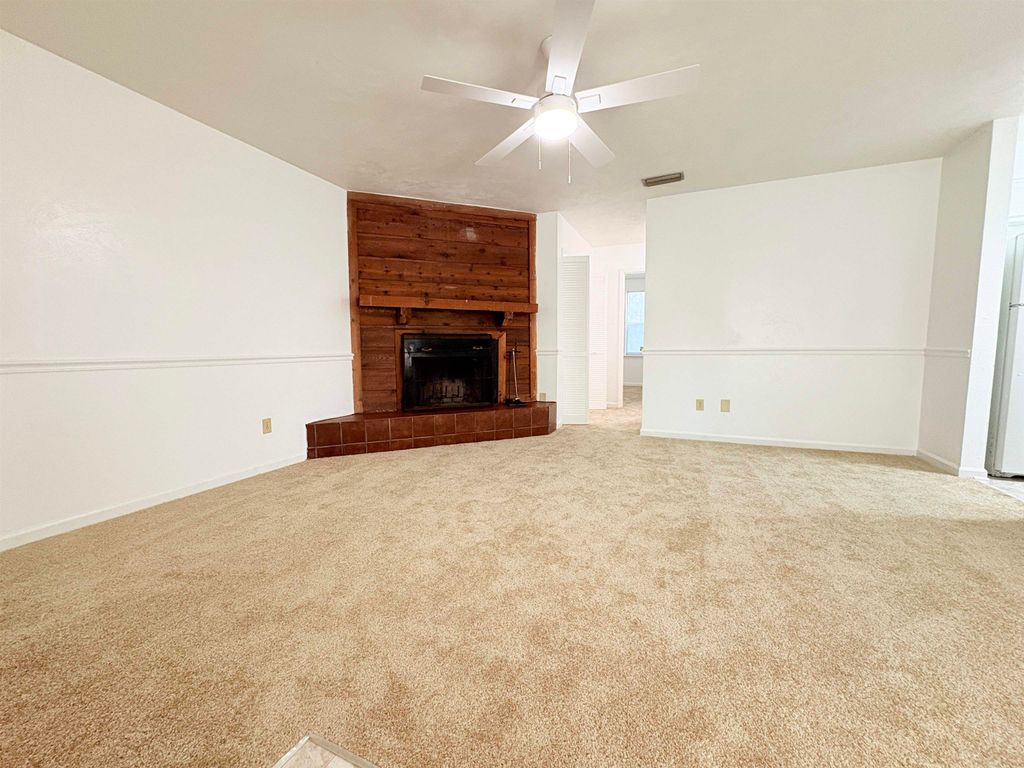 Photo of 1810 Sylvan Court #D, Tallahassee, FL 32303 (MLS # 396014)