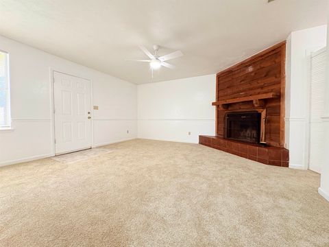 Tiny photo for 1810 Sylvan Court #D, Tallahassee, FL 32303 (MLS # 396014)