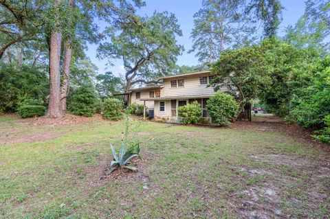 Tiny photo for 926 Maplewood Avenue, Tallahassee, FL 32303 (MLS # 386951)