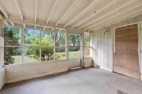 Tiny photo for 926 Maplewood Avenue, Tallahassee, FL 32303 (MLS # 386951)