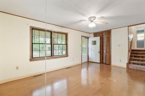 Tiny photo for 926 Maplewood Avenue, Tallahassee, FL 32303 (MLS # 386951)