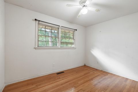 Tiny photo for 926 Maplewood Avenue, Tallahassee, FL 32303 (MLS # 386951)