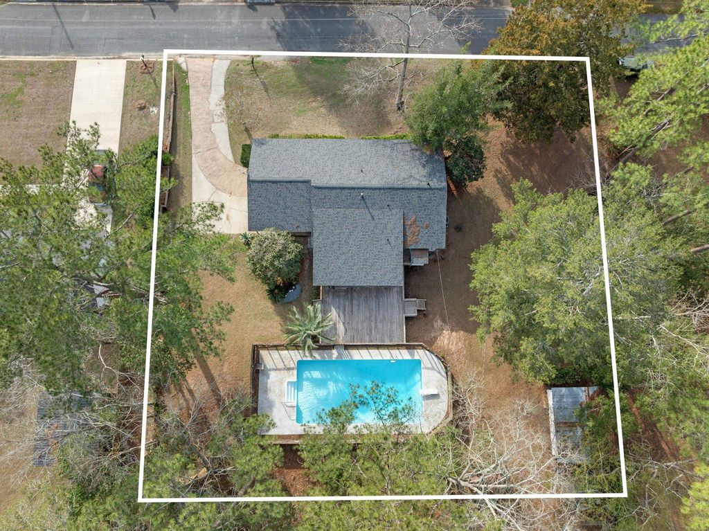 Photo of 911 NE 1ST Street, Havana, FL 32333 (MLS # 396726)