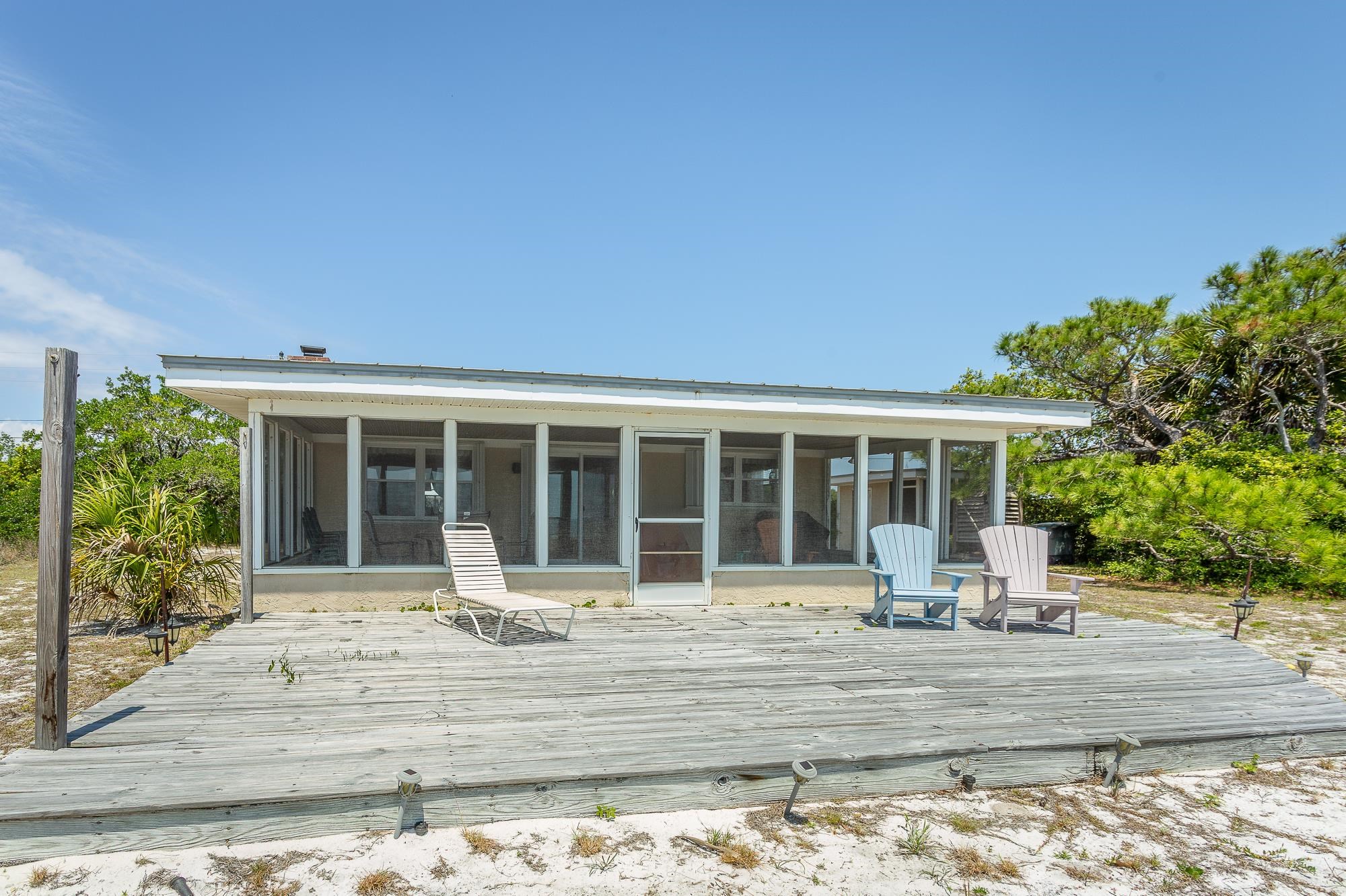 1505 Alligator Drive