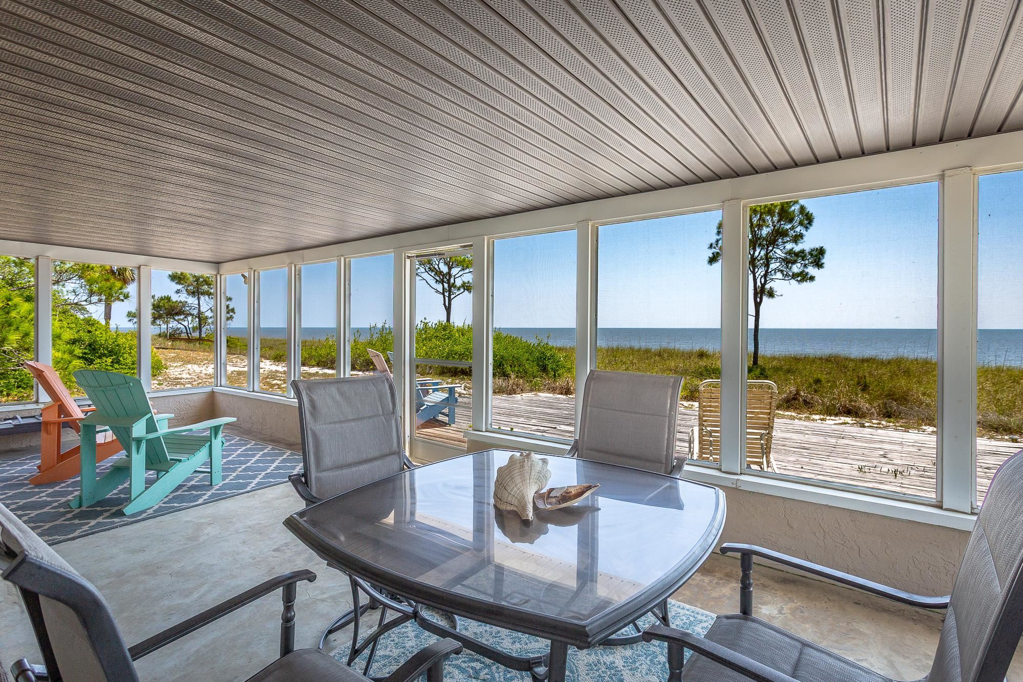 1505 Alligator Drive