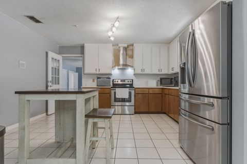 Tiny photo for 799 Violet Street, Tallahassee, FL 32308 (MLS # 399094)