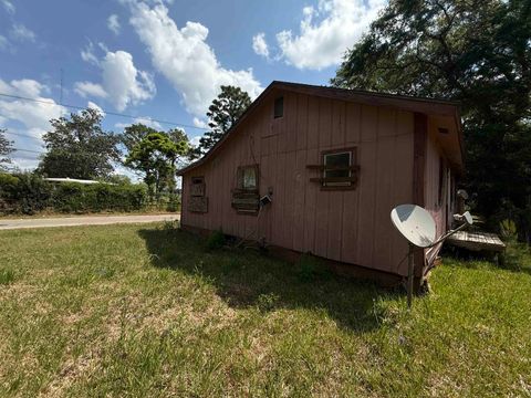 Tiny photo for 1733 McKelvy Street, Quincy, FL 32351 (MLS # 399170)