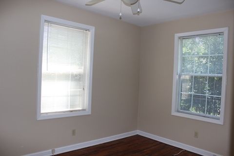 Tiny photo for 781 California Street St, Tallahassee, FL 32304 (MLS # 392511)