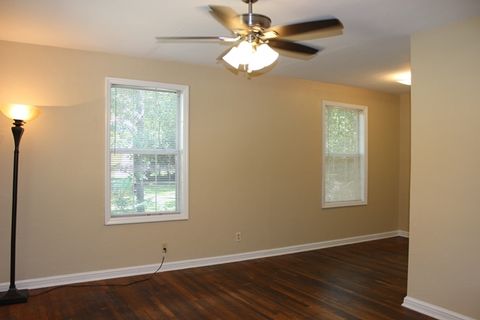 Tiny photo for 781 California Street St, Tallahassee, FL 32304 (MLS # 392511)
