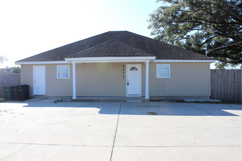 Photo of 2635 Mission Road, Tallahassee, FL 32304 (MLS # 394088)