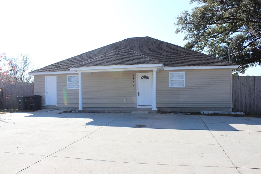 Photo of 2635 Mission Road, Tallahassee, FL 32304 (MLS # 394088)