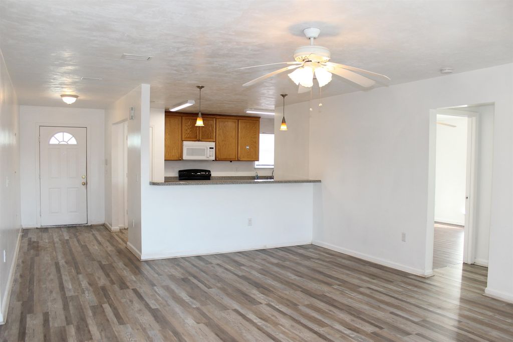 Photo of 2635 Mission Road, Tallahassee, FL 32304 (MLS # 394088)