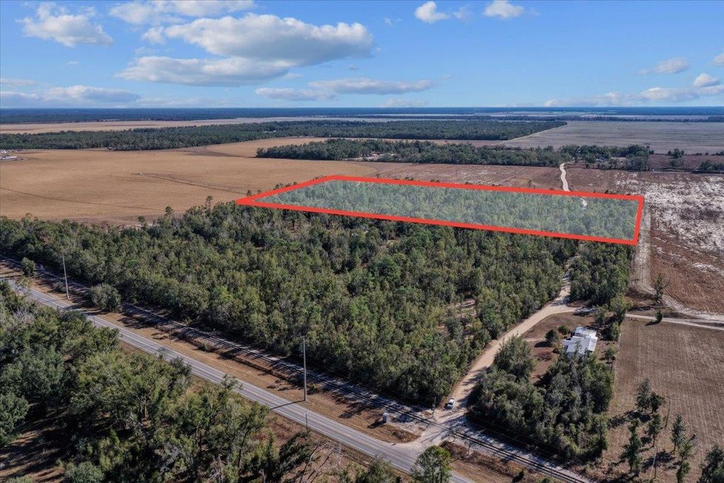 Photo of 0 SE CAMELOT WAY, Lee, FL 32059 (MLS # 393706)