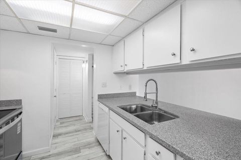 Tiny photo for 422 Westwood Drive, Tallahassee, FL 32304 (MLS # 394535)