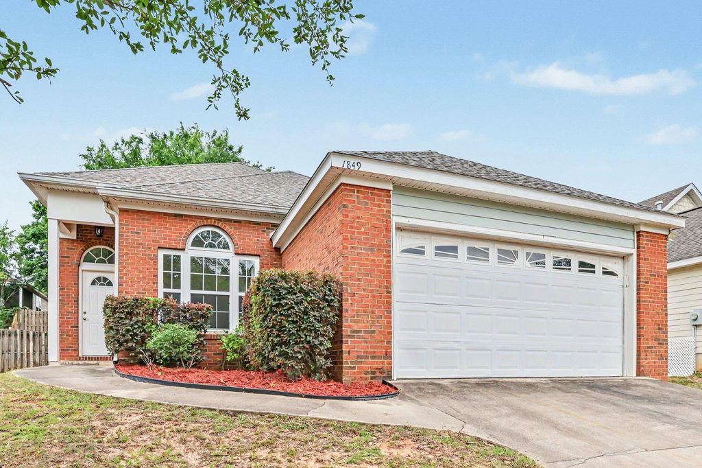 Photo of 1849 Acorn Ridge Trail Trail, Tallahassee, FL 32312 (MLS # 399210)