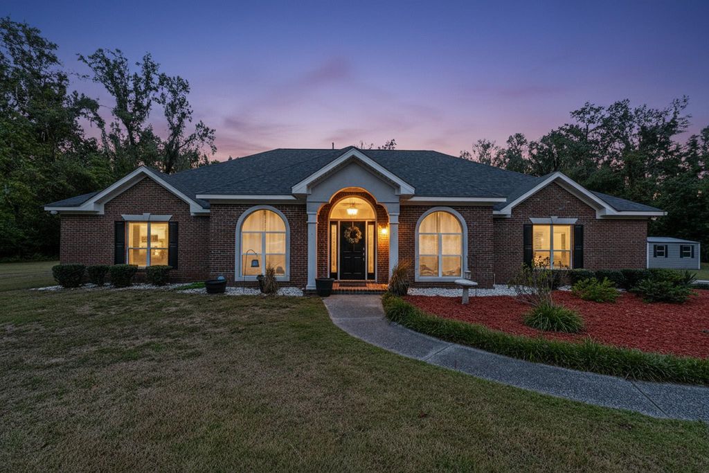 Photo of 3914 Shiloh Way, Tallahassee, FL 32308 (MLS # 392544)