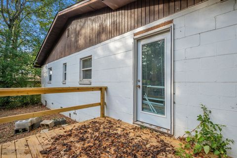 Tiny photo for 2409 Surrey Street, Tallahassee, FL 32304 (MLS # 394001)