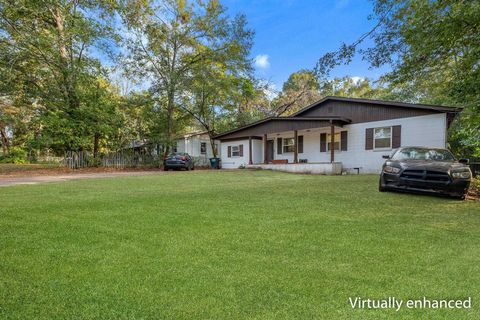 Tiny photo for 2409 Surrey Street, Tallahassee, FL 32304 (MLS # 394001)
