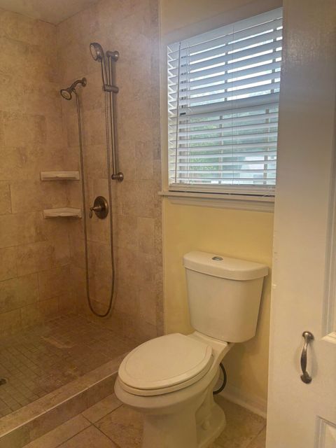Tiny photo for 552 Teal Lane, Tallahassee, FL 32308 (MLS # 401389)