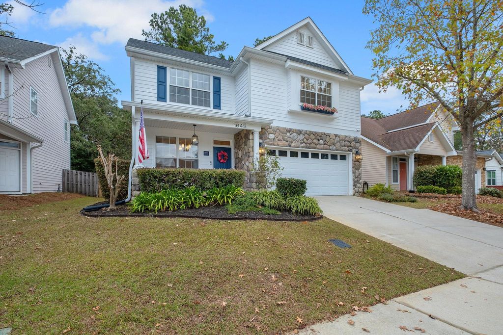 Photo of 1645 Shadowmoss Avenue, Tallahassee, FL 32308 (MLS # 395048)