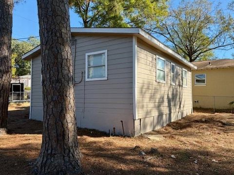 Tiny photo for 1317 IDAHO St, Tallahassee, FL 32304 (MLS # 394990)