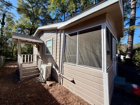 Tiny photo for 1317 IDAHO St, Tallahassee, FL 32304 (MLS # 394990)