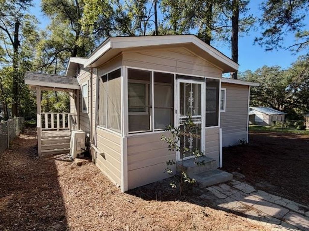 Photo of 1317 IDAHO St, Tallahassee, FL 32304 (MLS # 394990)