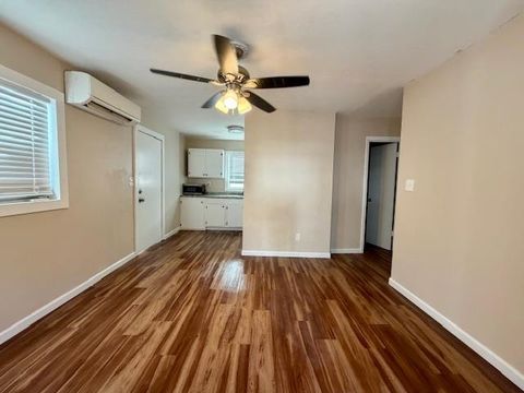 Tiny photo for 1317 IDAHO St, Tallahassee, FL 32304 (MLS # 394990)