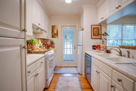 Tiny photo for 1568 Spruce Avenue, Tallahassee, FL 32303 (MLS # 399488)