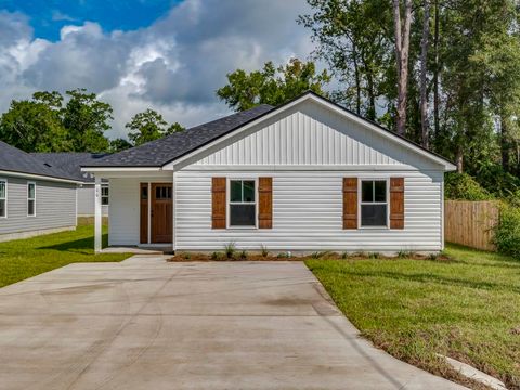 A home in CRAWFORDVILLE