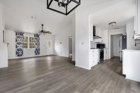 Tiny photo for 2724 W Oak Ridge Road, Tallahassee, FL 32305 (MLS # 393897)