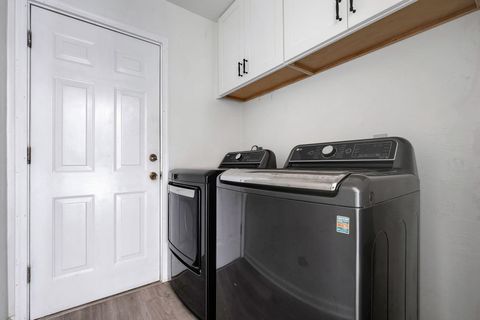 Tiny photo for 2724 W Oak Ridge Road, Tallahassee, FL 32305 (MLS # 393897)