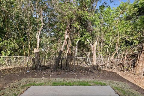 Tiny photo for 2010 Saxon Street, Tallahassee, FL 32310 (MLS # 399017)