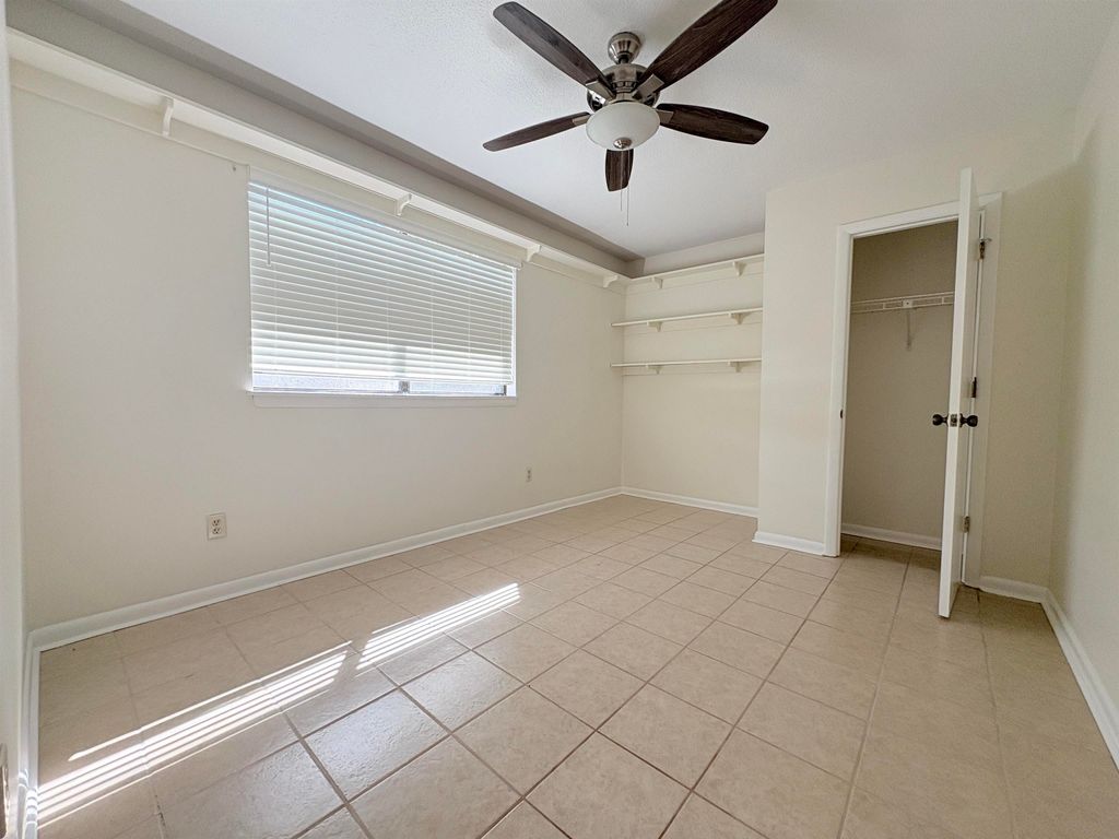 Photo of 164 SE Villas Court #B, Tallahassee, FL 32303 (MLS # 391456)