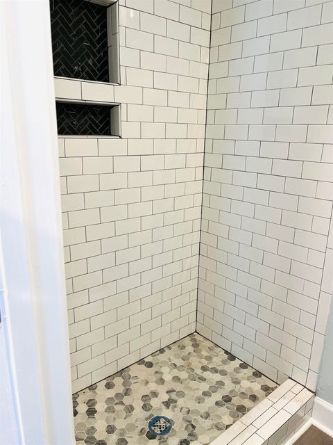 Tiny photo for 1234 Hidden Place, Tallahassee, FL 32304 (MLS # 387843)