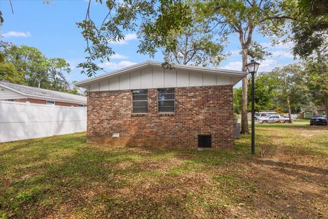 Tiny photo for 1820 Keith Street, Tallahassee, FL 32310 (MLS # 391798)