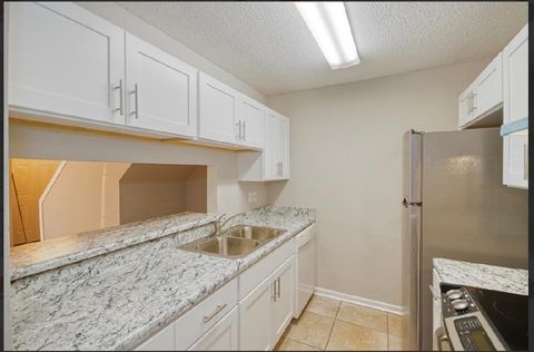 Photo of 2912 Capital Park Circle, Tallahassee, FL 32301 (MLS # 400652)