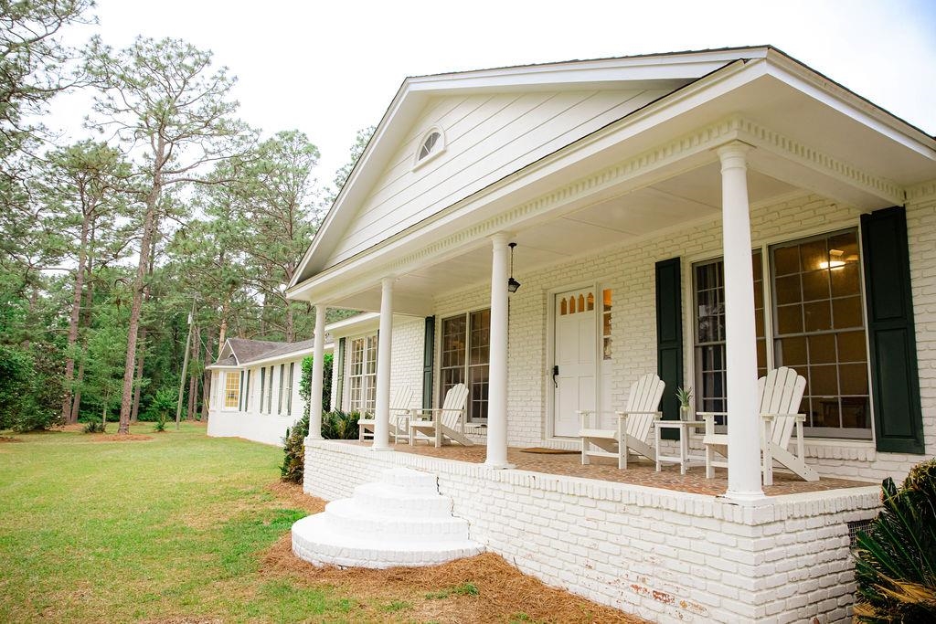 200 Mimosa Lane