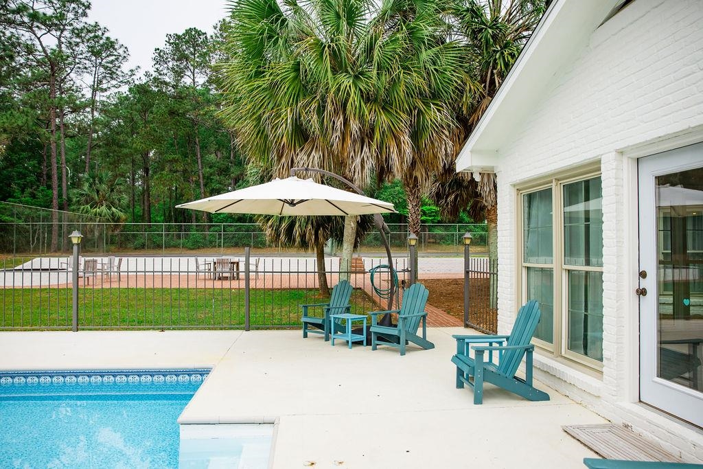 200 Mimosa Lane