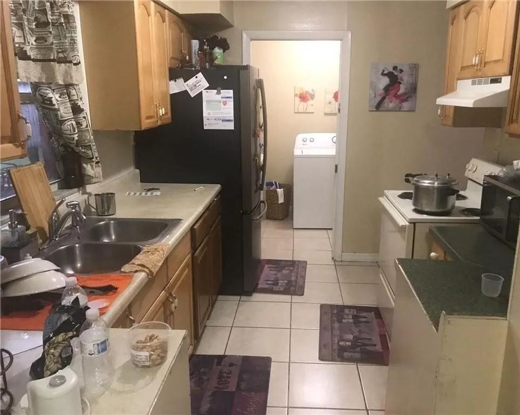 Photo of 6815 S 32nd Avenue, Tampa, FL 33619 (MLS # 392120)
