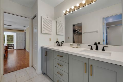 Tiny photo for 2975 BARCLAY Court, Tallahassee, FL 32309 (MLS # 398112)