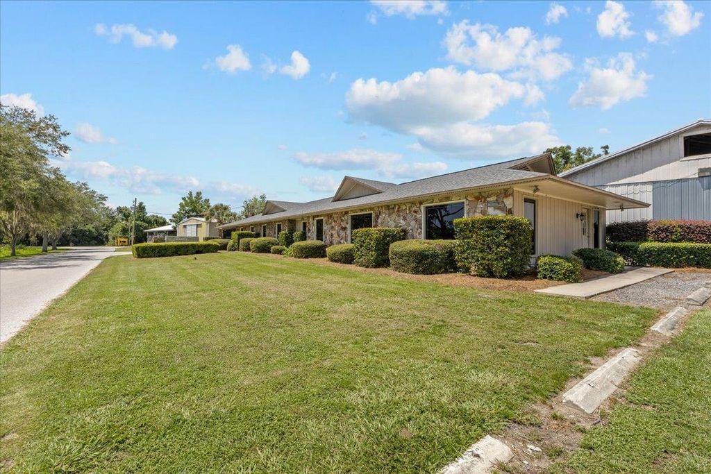 Photo of 151 SE Lakeshore Drive, Madison, FL 32340 (MLS # 389882)