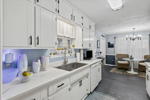 Tiny photo for 767 Violet Street, Tallahassee, FL 32308 (MLS # 393885)