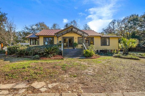 Tiny photo for 847 E PARK Avenue, Tallahassee, FL 32301 (MLS # 395486)
