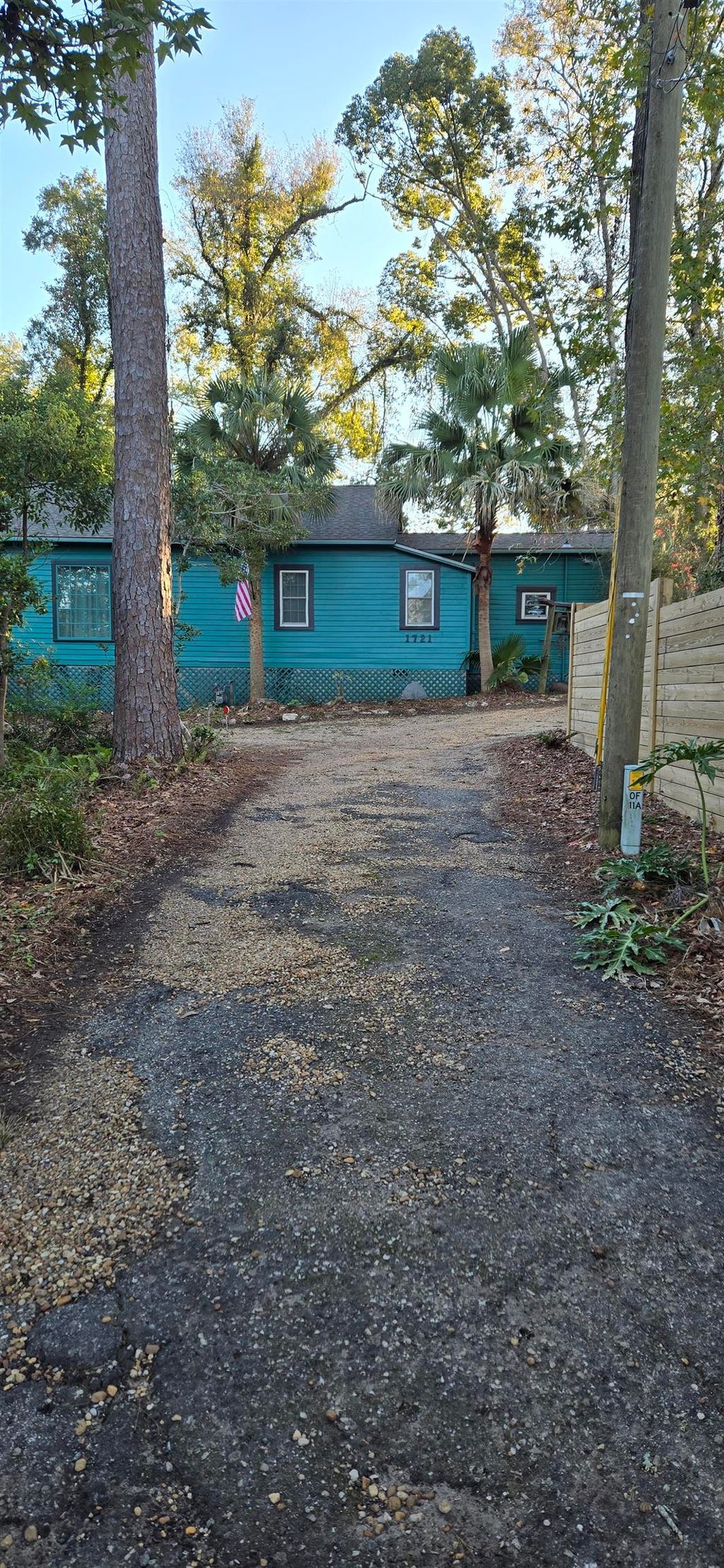 Photo of 1721 Old Fort Drive, Tallahassee, FL 32301 (MLS # 394138)